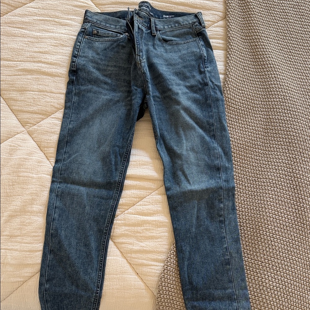 Banana Republic men’s Blue Denim Jeans
